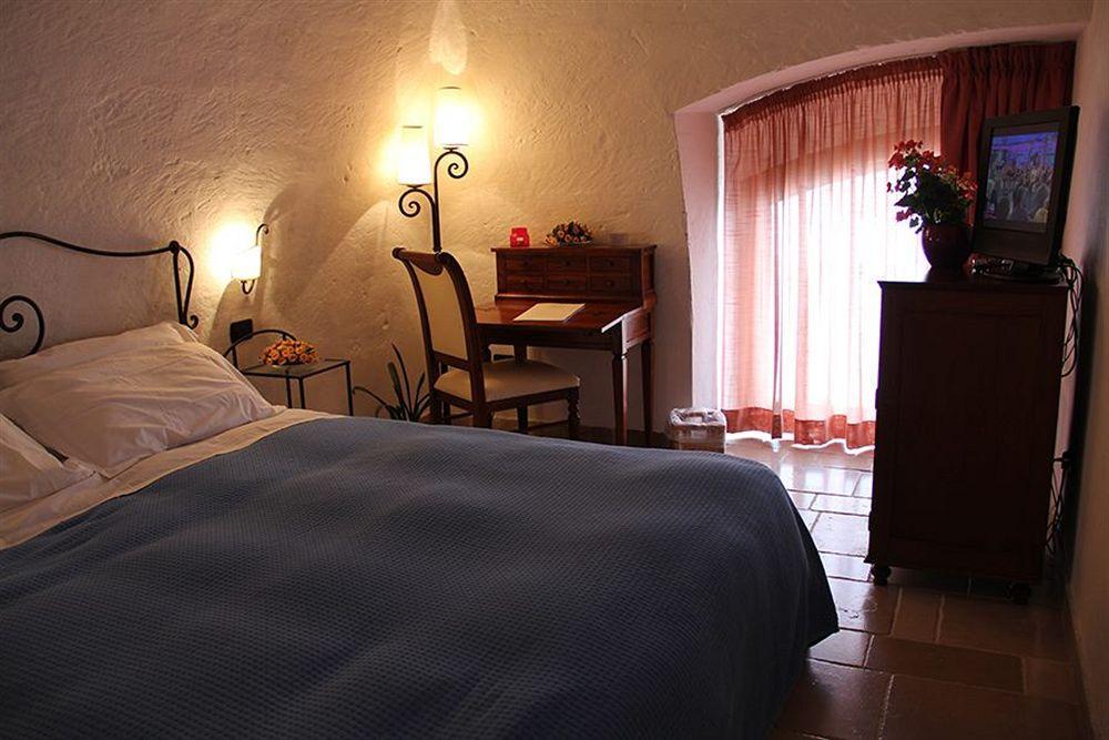 Hotel Masseria Fortificata Donnaloia 모노폴리 외부 사진